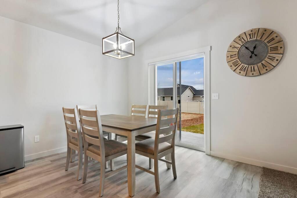 Beautiful Brand New Kuna Home! Exteriör bild